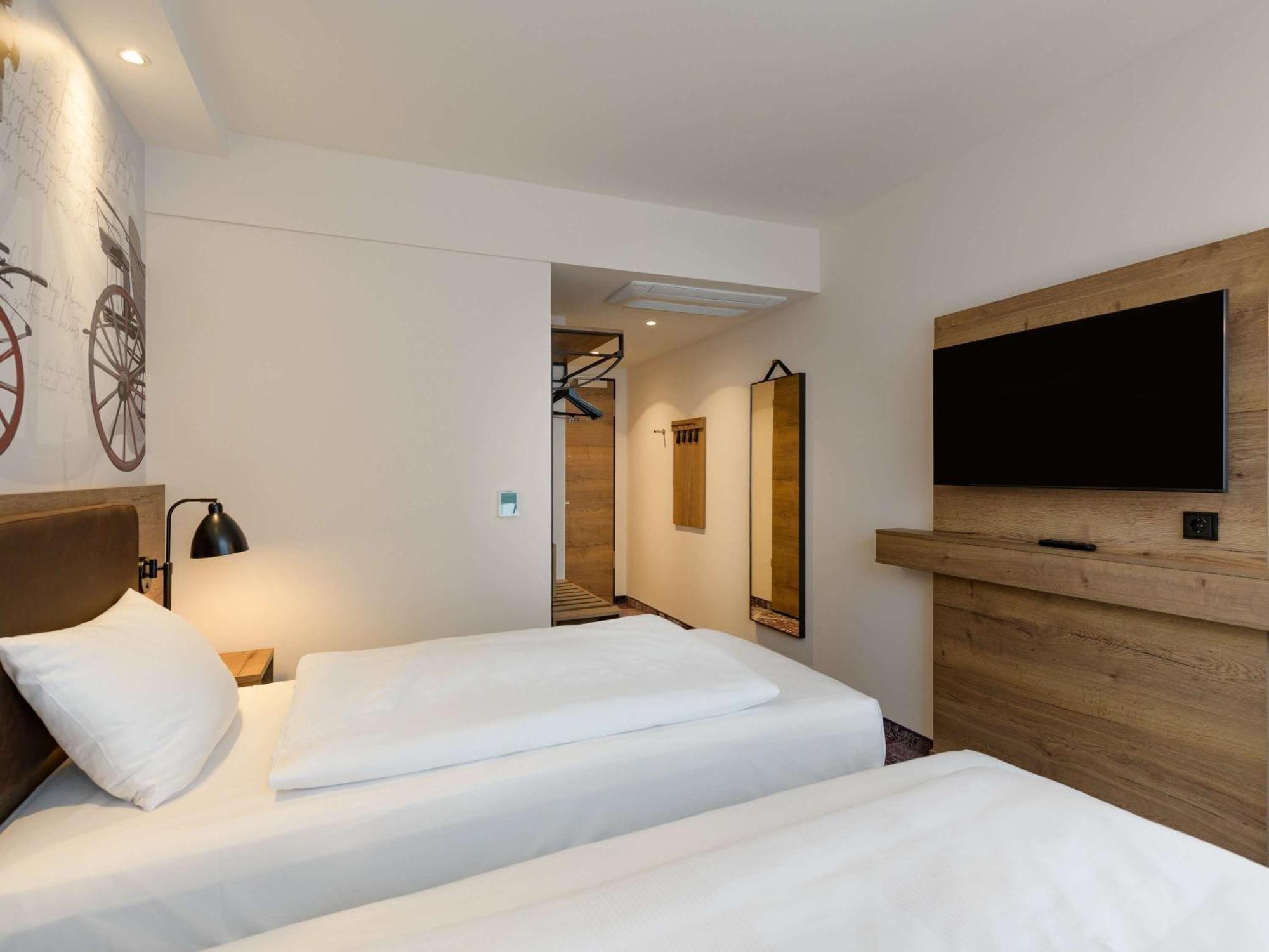 Ibis Styles Coburg Hotel Exterior foto